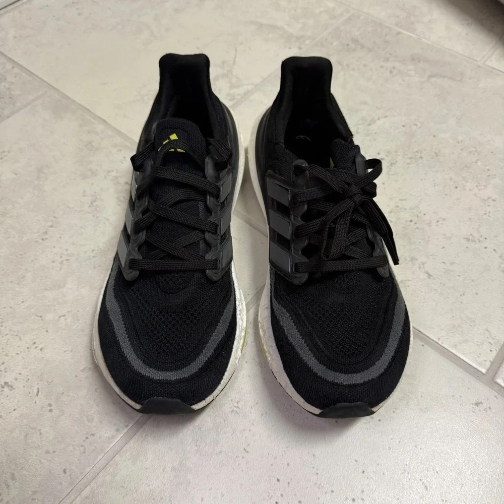Adidas Ultraboost Light Womens Running Shoes Black Solar Yellow HQ6355 Size 8.5‎